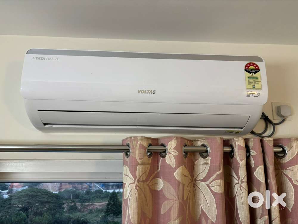 Voltas Split AC 1.5 Ton, 1 year old