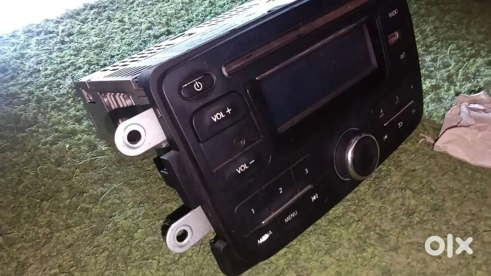 Renault car amplifier good condition true sale