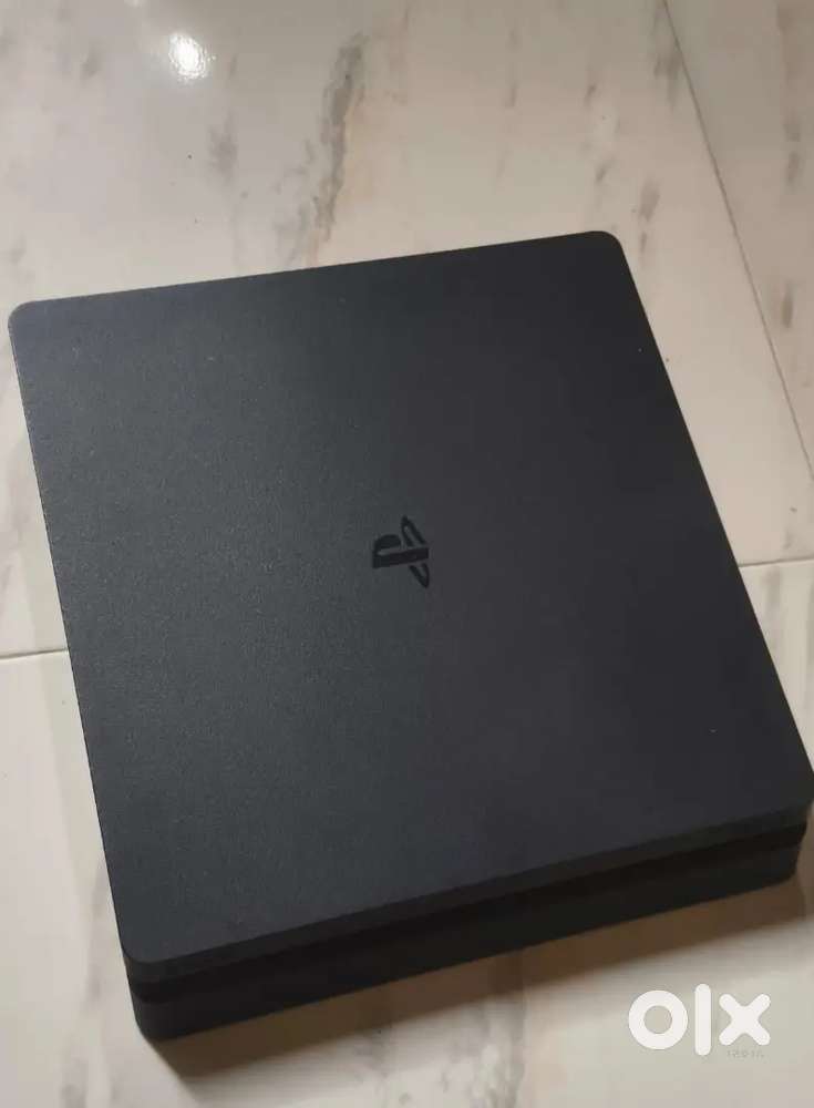 PS4 slim 1TB