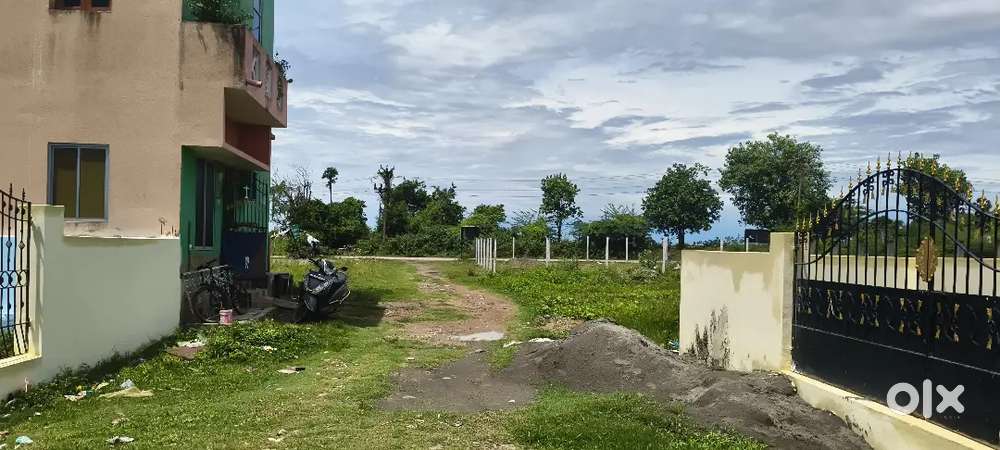 RED HILLS NEAR BUDUR PLOT FOR SALE. RE SALE PLOT.