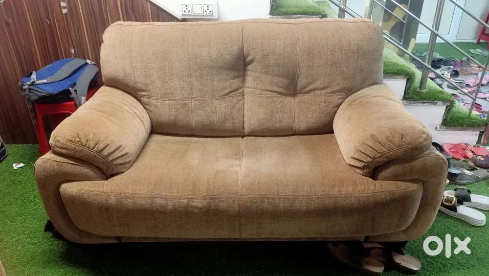 3+2 Sofa set