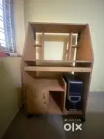 Computer table