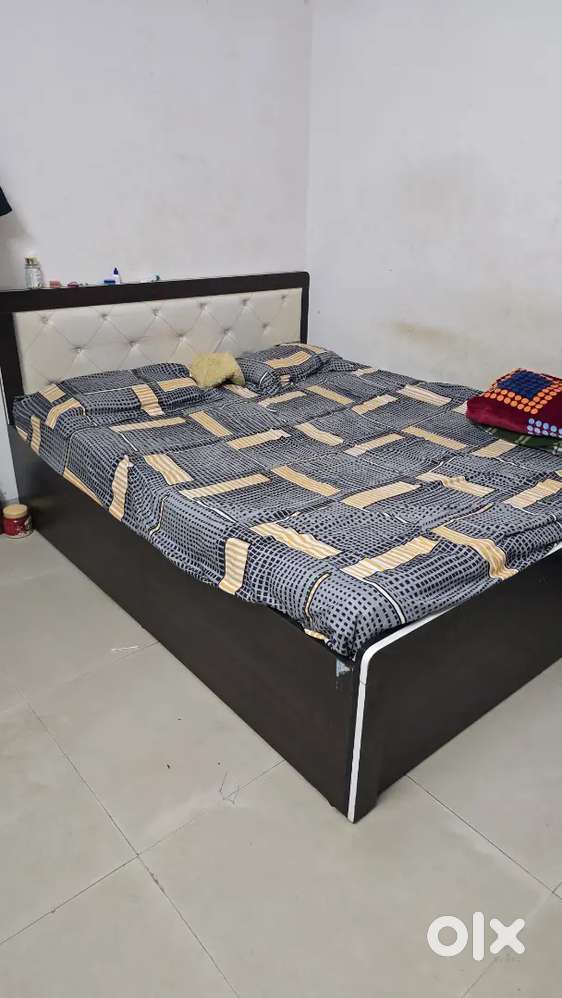 5 x 6 feet bed with mattress available for sale