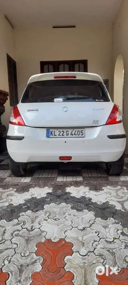 MARUTHI SUZUKI ZXI TOP END