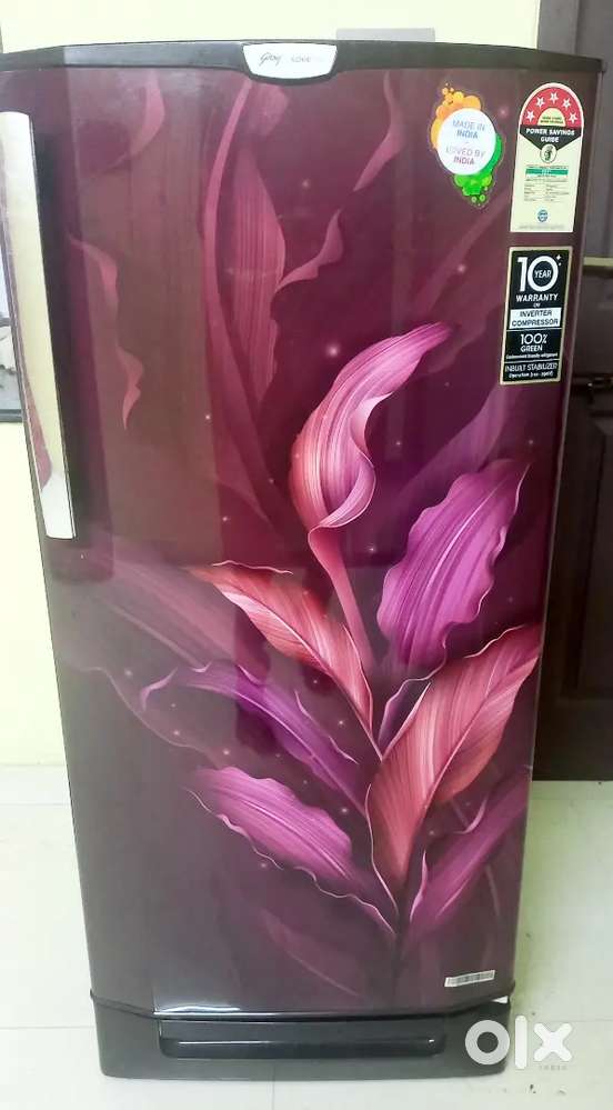 1 year old single door fridge for sale