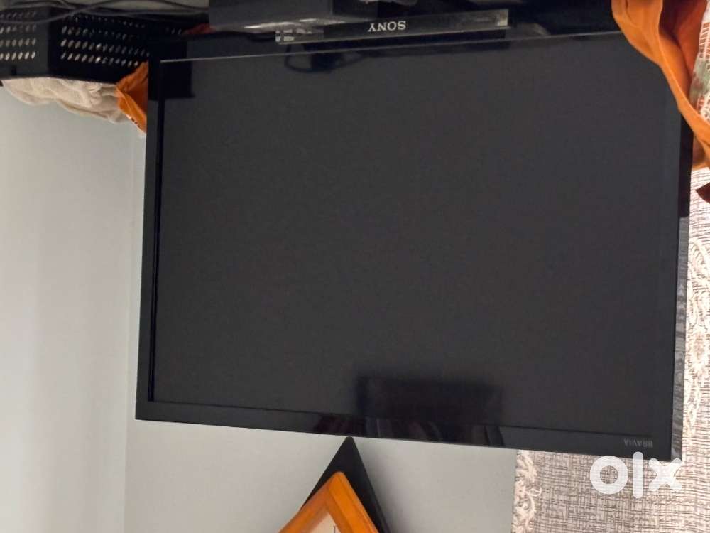 17 inch TV