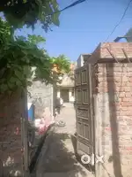 On road On market