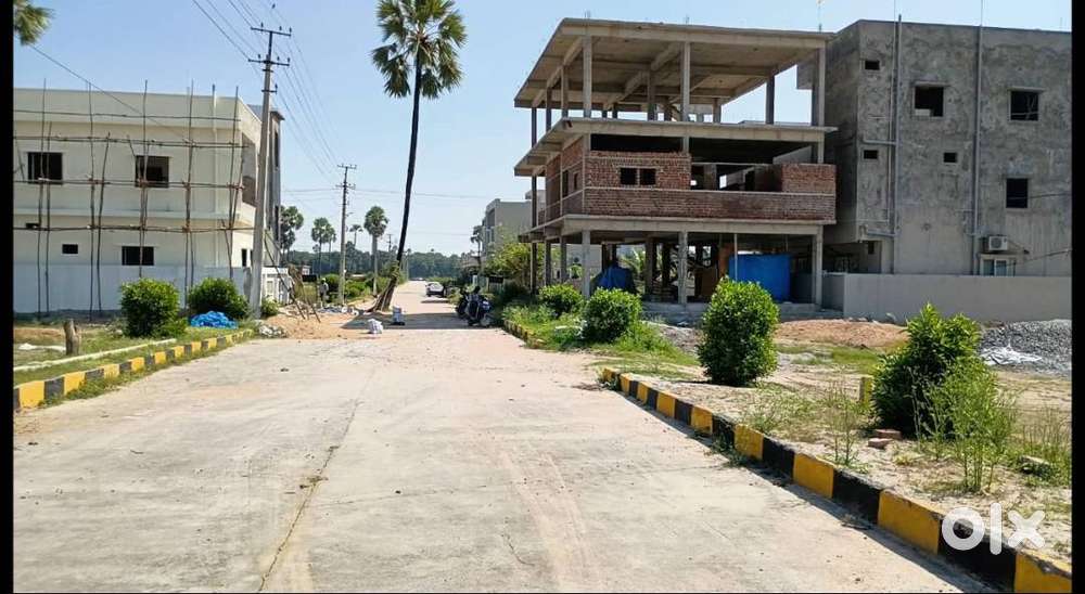 166 sqy  east facing open plot for sale in gated community venture