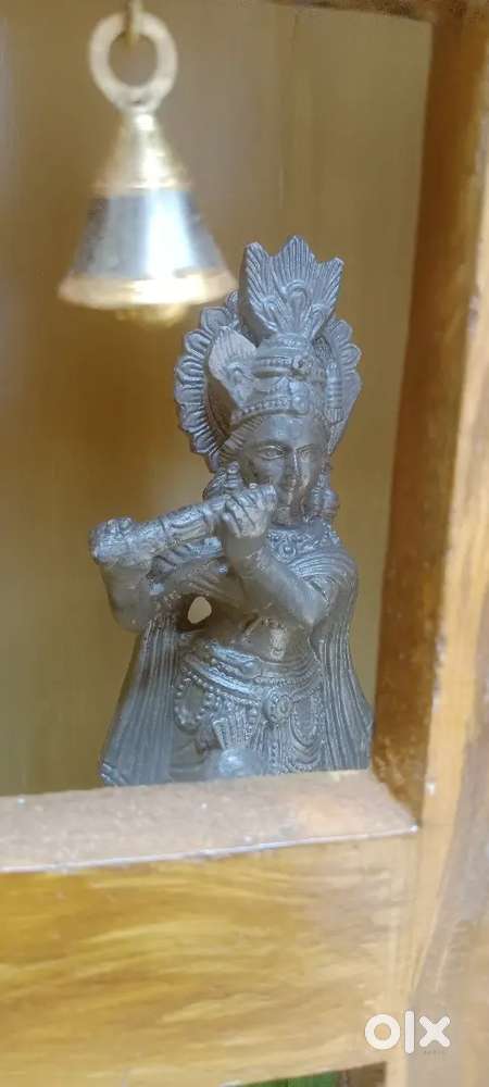 Pooja stand