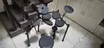 Electronic drums set