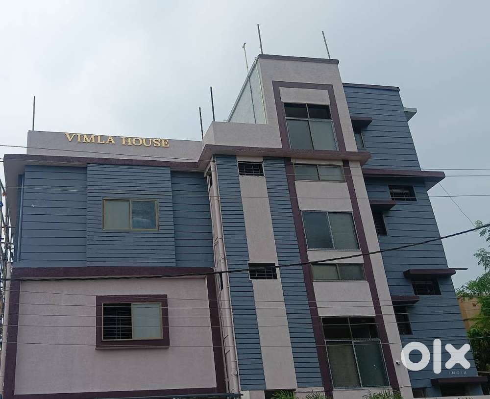 Vimla house is a luxury girl's hostel near PW, Unacademy, Nehru Nagar.