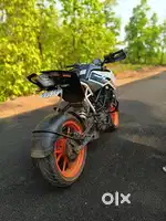 KTM Duke 125
