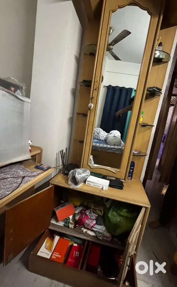 Dressing Table with Cabinets