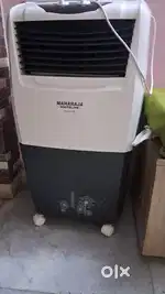 Maharaja Whiteline frostair cooler 42 liter
