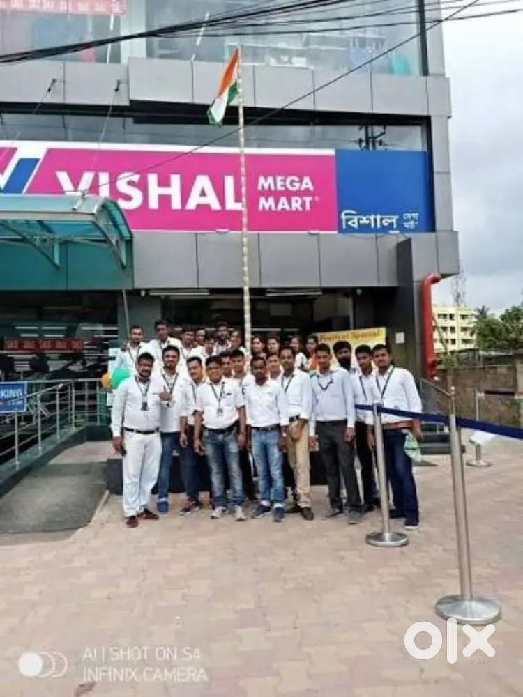 New job available 36 candidate need in vishal mega Mart shopping mall