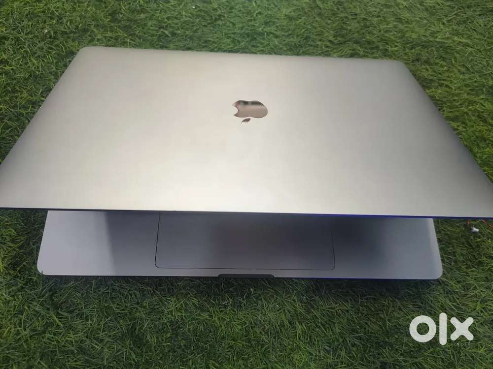 MACBOOK PRO A2141 CORE I7 PROCESSOR 9TH GENERATION 32GB RAM 500GB