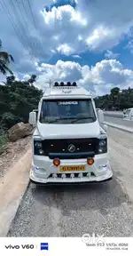 Tempo traveller