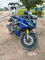 Sell my R15 V3 GOOD CONDITION
