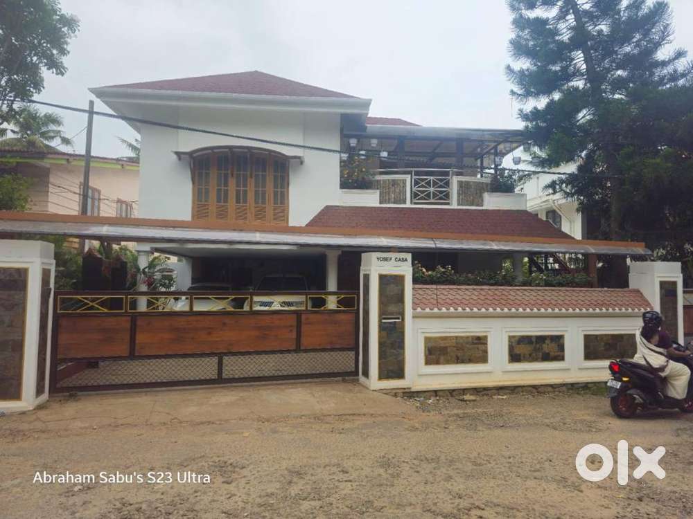 NALANCHIRA 10 CENT 4300 SQ.FT 5BHK HOUSE FOR SALE