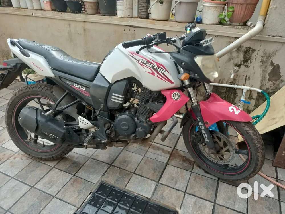YAMAHA FZ-S Second Owner
