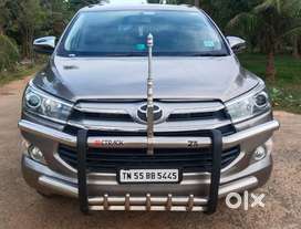 Toyota Innova Crysta 2.4 V 8 STR, 2018, Diesel
