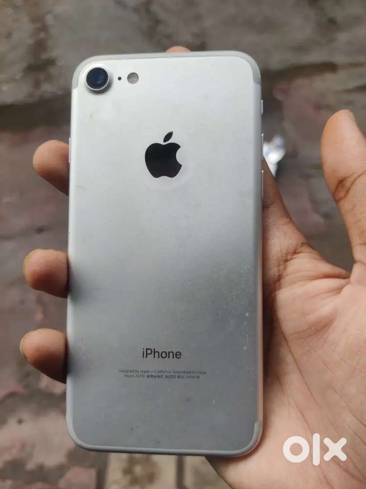 iPhone 7 32GB in good condition