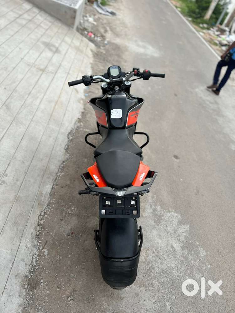 Ktm duke 200