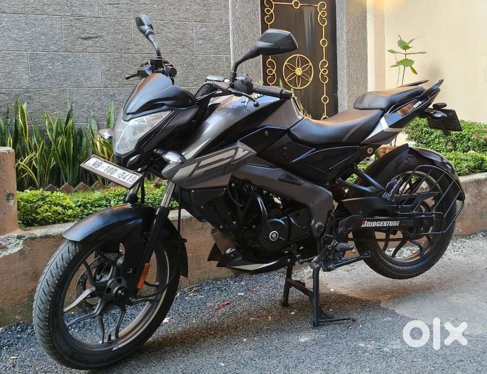 BAJAJ PULSAR NS125 BS6 MODEL