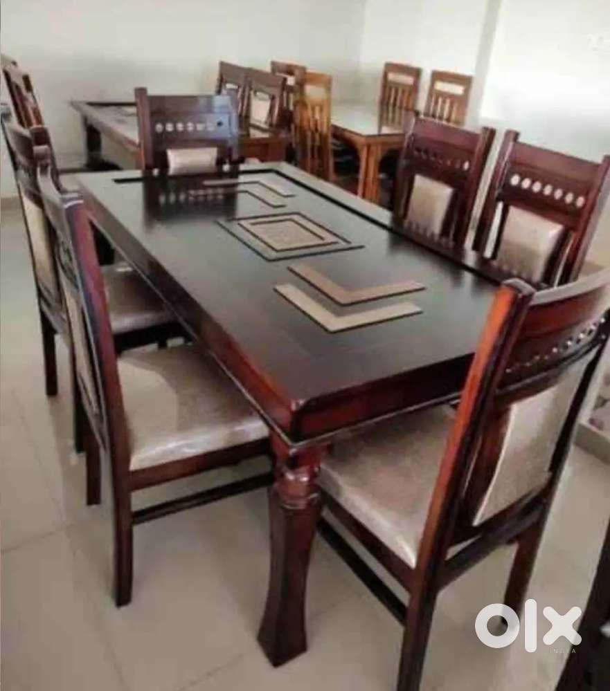 Dinning table available in starf dream furniture