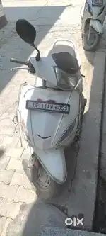 Koi kami nahi hai well mentain tyre 80%