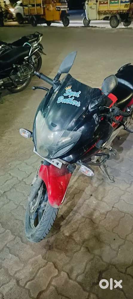 Bajaj pulser 220f model 2016 agent stay away
