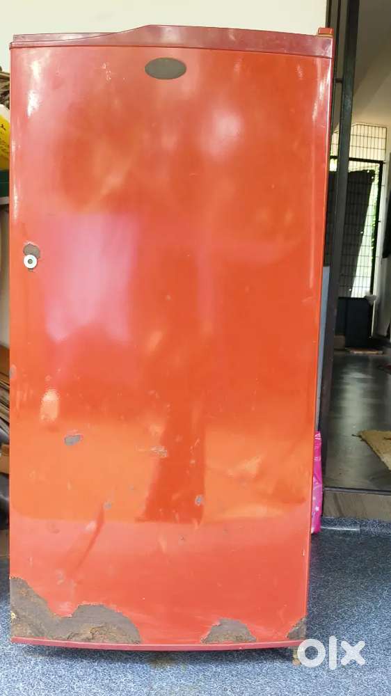 Working Fridge for 2000