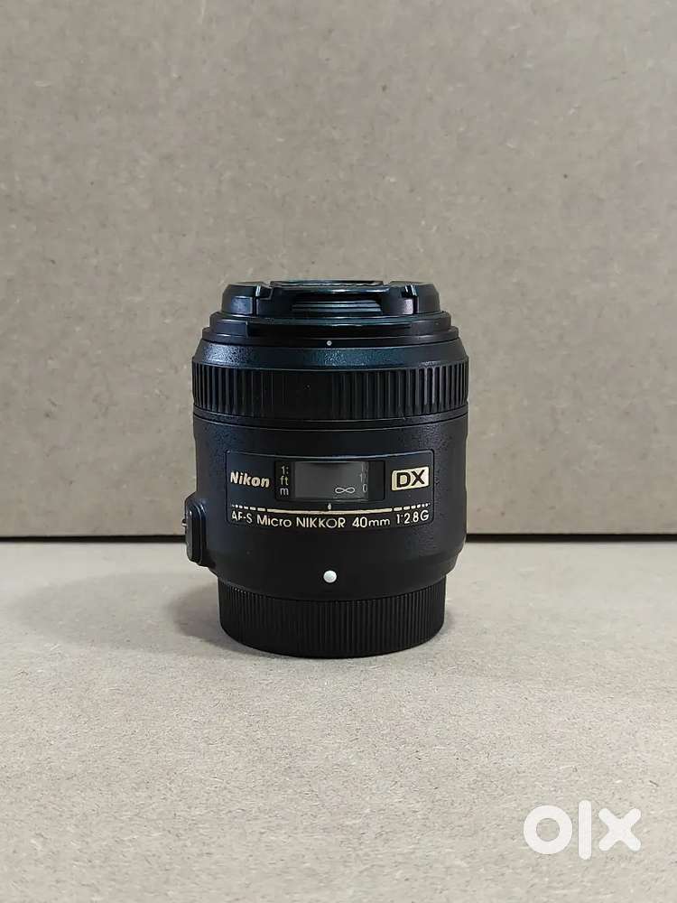 Nikkon Nikkor 40mm Macro AFS DX lens
