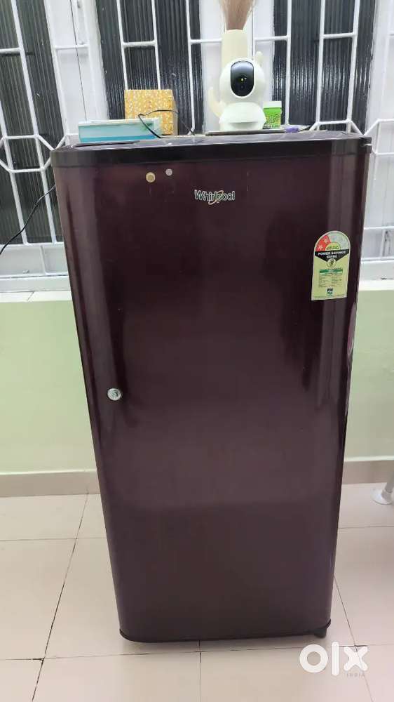 Whirlpool 190L refrigerator for sale
