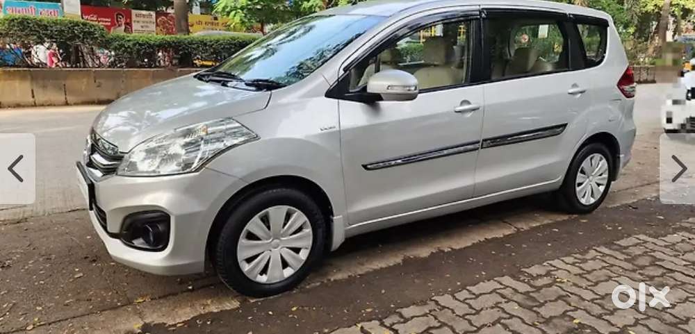 Taxi Driver ki jarurat hai
