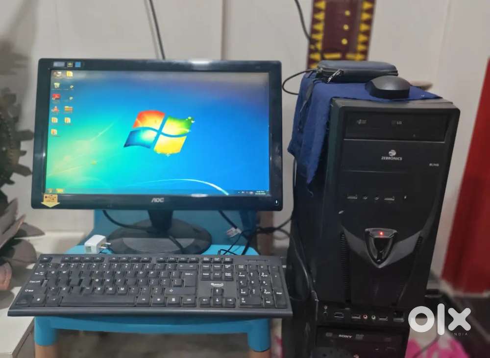 Computer set for immediate sale. (Desktop)