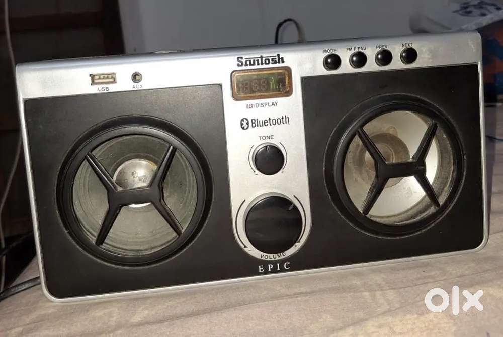 Santosh brand dual speaker with remote