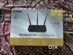 High speed Wifi Router still under warranty in like new condition
