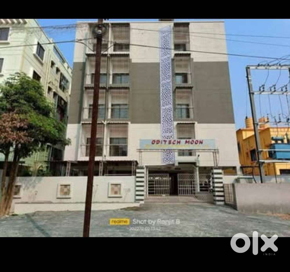 Roommate required for 2bhk flat