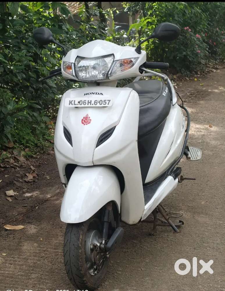 Honda activa single owner