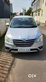 Toyota Innova 2.5 VX 8 STR, 2013, Diesel