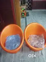 Tub chairs with 2 pilows