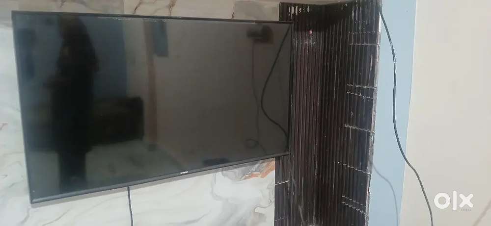 10,000 arejent sell 43 inches