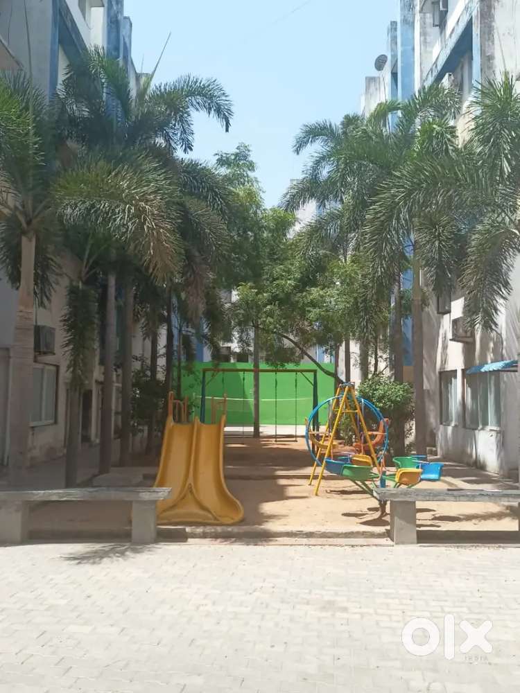 Flat for sale in ambattur check board hospital near