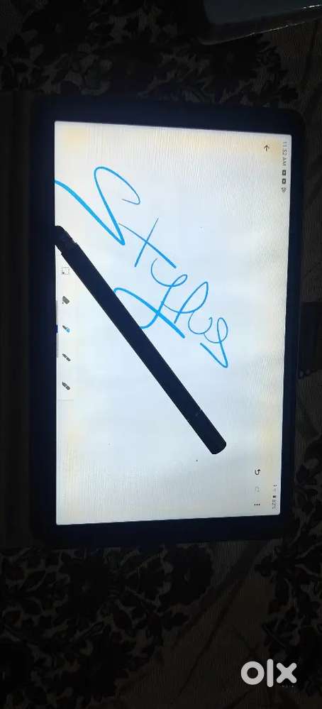 Realme pad mini with stylus