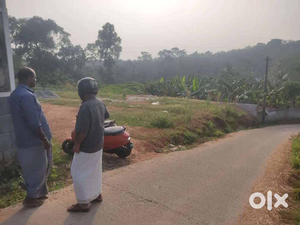 Residential plot area 400 meter from mc road, 30 meter front age