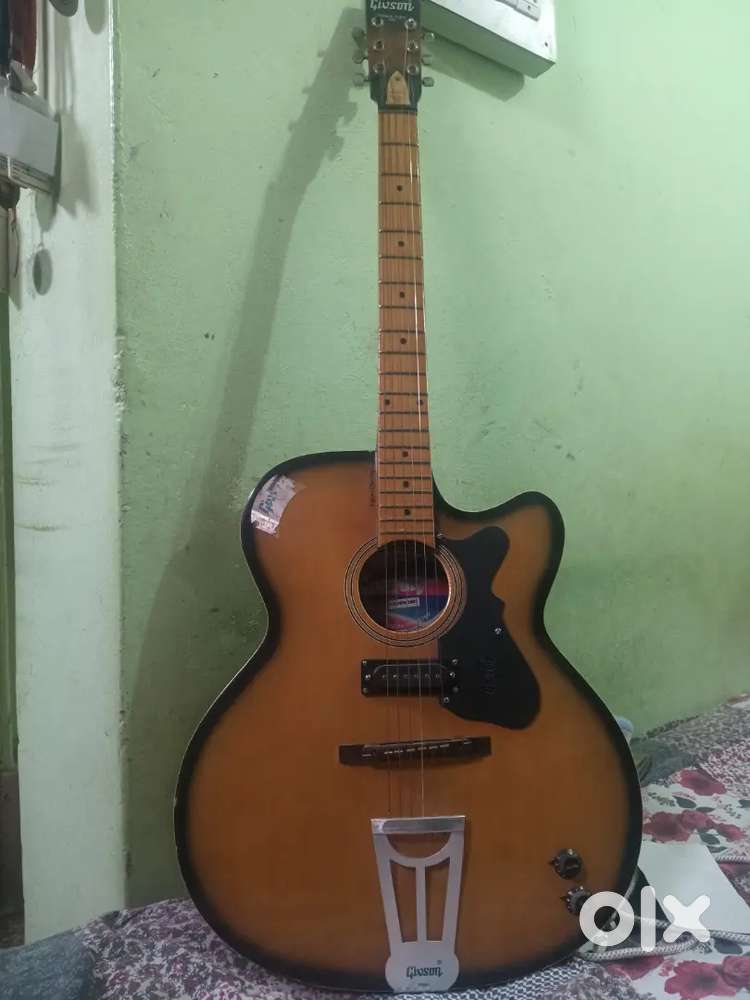 Guitar with fresh and new condition