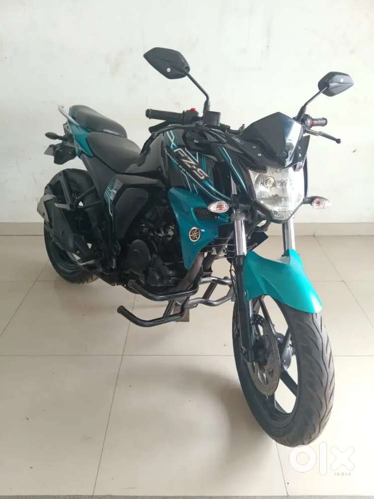 YAMAHA FZ 2015 CYAN BLUE