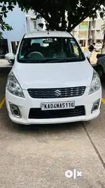 LOOKS LIKE NEW BRAND CAR. ALWAYS  SERVICED IN MARUTI WORKSHOP.