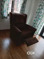 Semi Recliner sofa